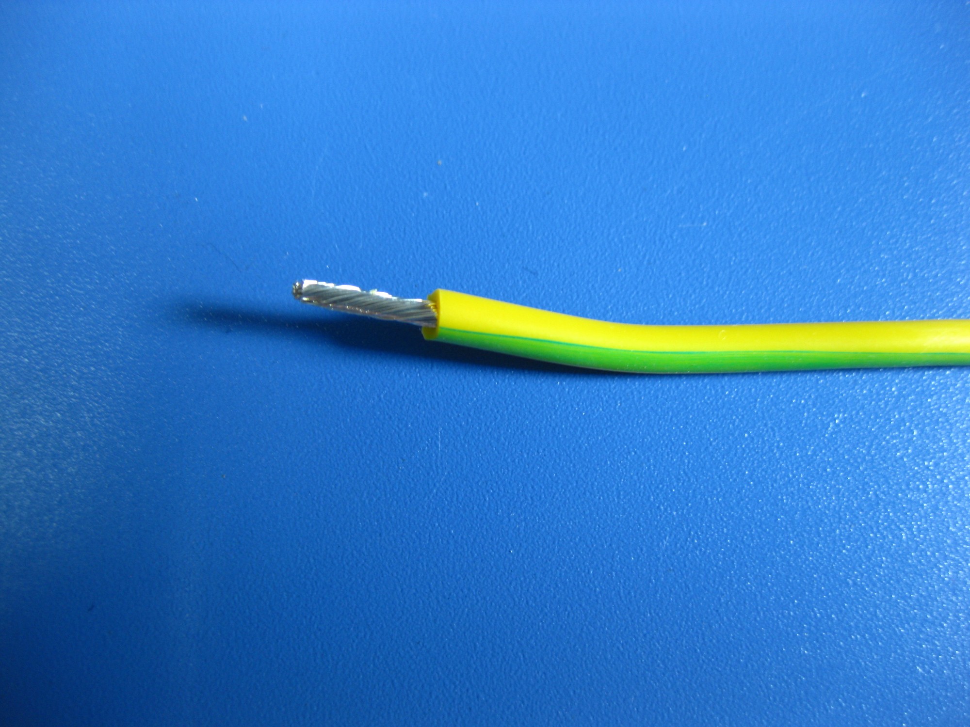 UL3132硅橡胶耐高温电线